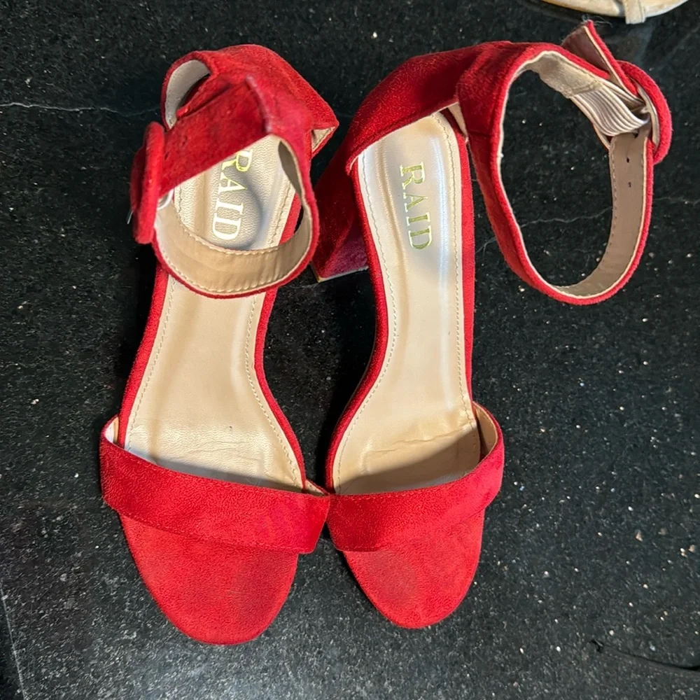 Red Raid heels - Picture 1 of 5